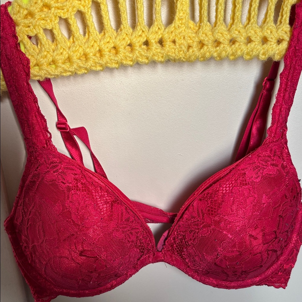 Elegant Red Lace Bra